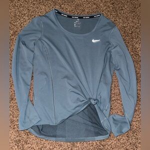 WOMENS NIKE RUNNING TOP SIZE M